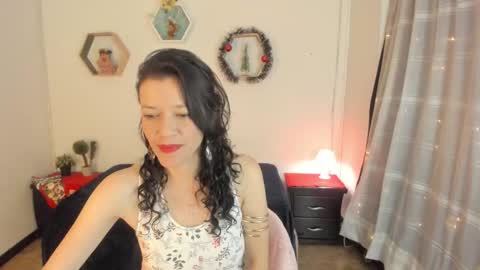 Paloma  online show from December 5, 8:54 pm