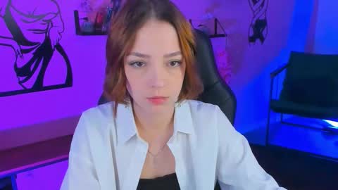 Snapshot of pambeeslyy chatting on October 4, 8:53 am Pam online show from October 4, 8:53 am