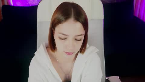 Snapshot of pambeeslyy chatting on October 1, 8:41 am Pam online show from October 1, 8:41 am