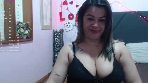 pamela_echeverria online show from March 25, 12:41 pm