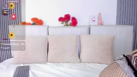 Pamela  online show from March 20, 1:05 pm