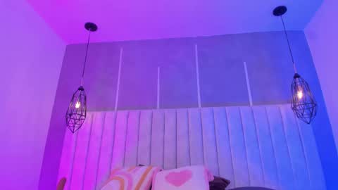 Snapshot of pamela_vega chatting on September 11, 1:55 pm Manuela online show from September 11, 1:55 pm