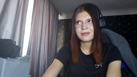 Snapshot of pamelamcmeen chatting on October 18, 7:33 am Pamela online show from October 18, 7:33 am