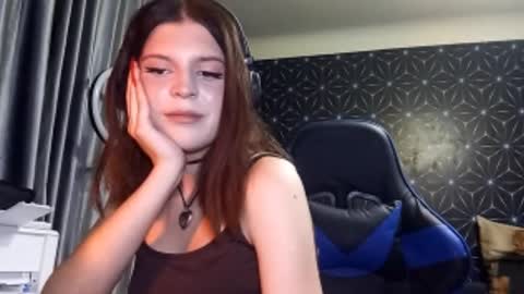 Snapshot of pamelamcmeen chatting on October 3, 2:11 pm Pamela online show from October 3, 2:11 pm