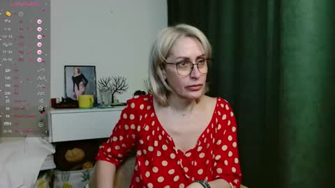 pamellamurphy online show from March 29, 1:15 am