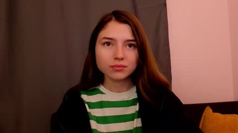 pamilarakestraw online show from October 18, 10:55 pm