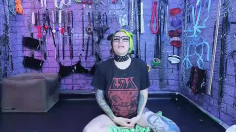 PandoraNez online show from February 14, 9:56 am