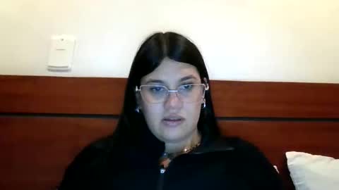PAOLA EXCLUSIVAA online show from May 5, 10:57 pm