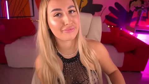 Lia online show from November 5, 7:24 am