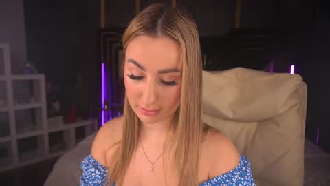 Lia online show from February 1, 4:11 pm