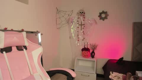 Snapshot of paprik_ chatting on October 17, 6:44 pm Paprika online show from October 17, 6:44 pm