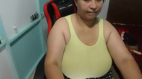 Snapshot of pareja_explosivasexx chatting on September 26, 8:12 am Luna online show from September 26, 8:12 am