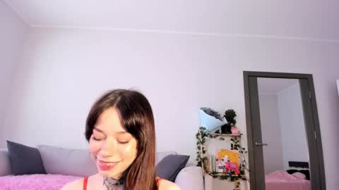 Bella online show from October 8, 5:01 am