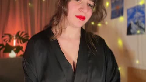 Snapshot of passionessa chatting on January 14, 7:21 pm Call me Miss Alice Careful Passion Queen online show from January 14, 7:21 pm