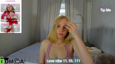 Snapshot of patr1cia_hart chatting on September 15, 7:27 am patr1cia_hart online show from September 15, 7:27 am