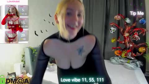 patr1cia_hart online show from October 31, 12:23 am