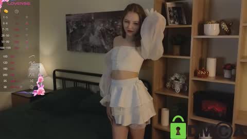 Vicki online show from November 21, 6:59 am