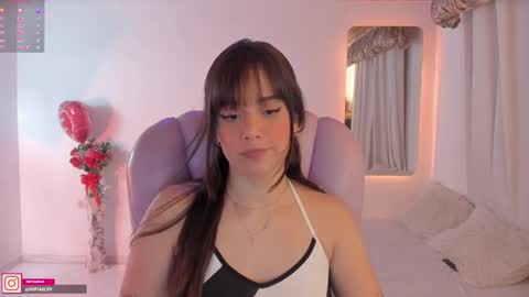 Snapshot of pau_cute chatting on February 21, 7:44 am Sofa online show from February 21, 7:44 am