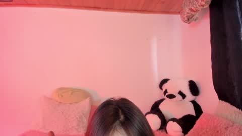 Snapshot of pau_cute chatting on December 7, 3:41 pm Sofa online show from December 7, 3:41 pm