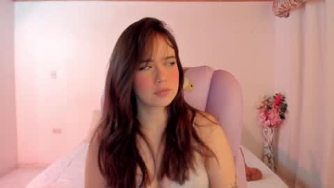 Snapshot of pau_cute chatting on January 7, 10:30 pm Sofa online show from January 7, 10:30 pm
