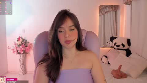 Snapshot of pau_cute chatting on February 13, 3:39 am Sofa online show from February 13, 3:39 am