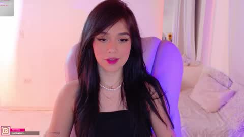 Snapshot of pau_cute chatting on September 16, 4:42 am Sofa online show from September 16, 4:42 am