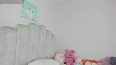 dahia  online show from January 7, 1:58 pm