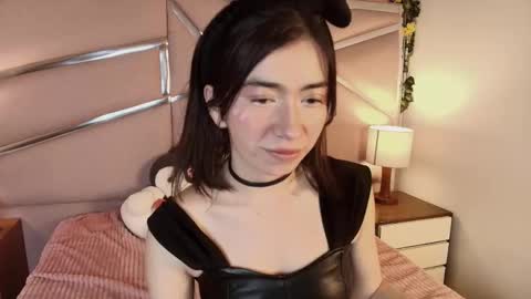 Pau online show from March 5, 3:57 am