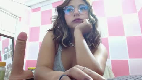 Paulina mosh online show from February 11, 4:24 pm