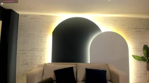 Paulina Santos  online show from March 2, 5:09 pm