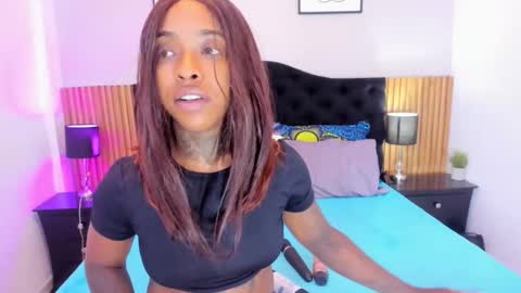 Pauline online show from March 12, 3:42 am