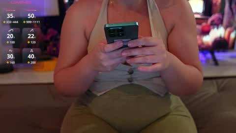 Snapshot of pawg_official chatting on September 22, 12:31 am pawg_official online show from September 22, 12:31 am