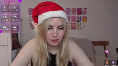 Snapshot of pawwsup1 chatting on December 20, 10:49 am Allisses online show from December 20, 10:49 am