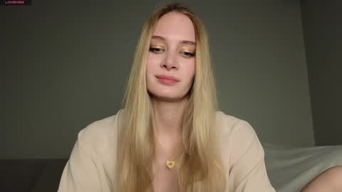 Snapshot of peachcreamcouple chatting on January 28, 2:10 pm Lexy Peach online show from January 28, 2:10 pm