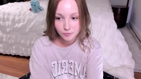 Lili online show from October 6, 2:50 am