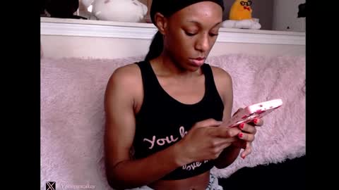 peachypeachgirl online show from January 1, 6:59 pm