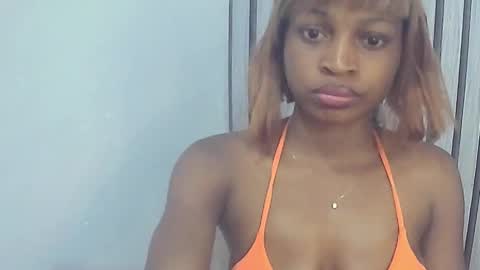 Lizzy online show from October 9, 1:04 pm