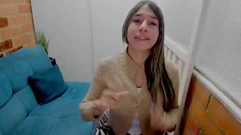 Penelope online show from February 18, 7:35 pm