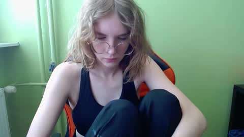 Penny online show from March 18, 7:13 am