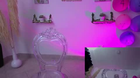 Snapshot of pequitasmedusa9 chatting on September 30, 7:52 pm pequitasmedusa9 online show from September 30, 7:52 pm
