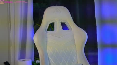 Dee online show from January 22, 10:29 am