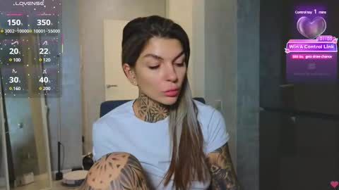 Snapshot of perfecttbaby77n chatting on February 27, 10:59 am Anna online show from February 27, 10:59 am