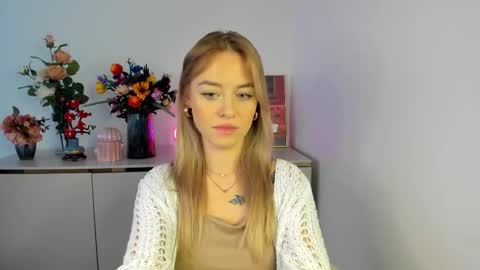 Cindy online show from November 27, 8:39 am