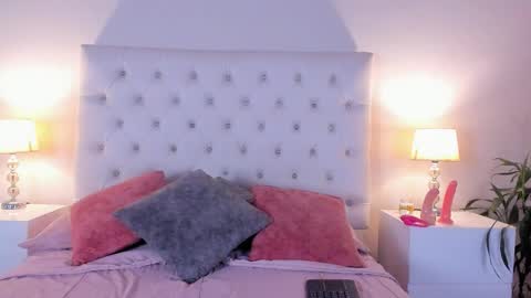 PERLA online show from September 25, 12:37 pm