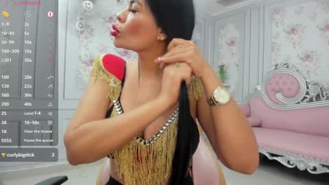 Snapshot of perla_milf4u chatting on December 21, 9:58 pm PERLA online show from December 21, 9:58 pm