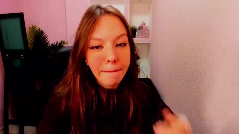 horror flying on the wings of the night.... online show from March 6, 5:57 am