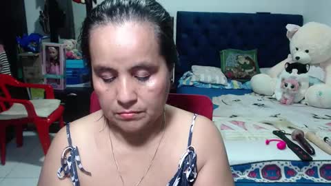 Snapshot of pervert_mommy_x chatting on January 7, 10:44 am SAMY online show from January 7, 10:44 am