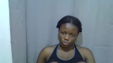 Snapshot of petite_melan chatting on September 23, 6:17 pm petite_melan online show from September 23, 6:17 pm