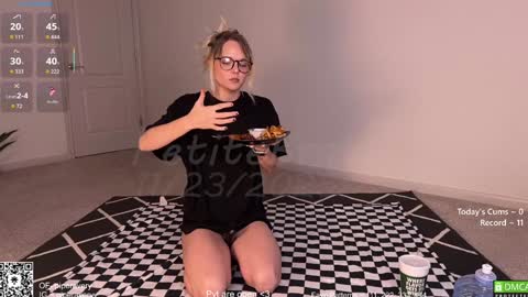 PiperAvery online show from November 23, 8:54 pm