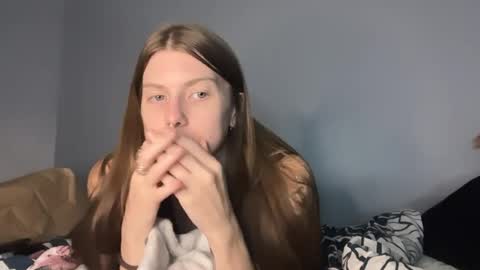 I am very new and dont know what im doing lol online show from June 26, 1:40 am